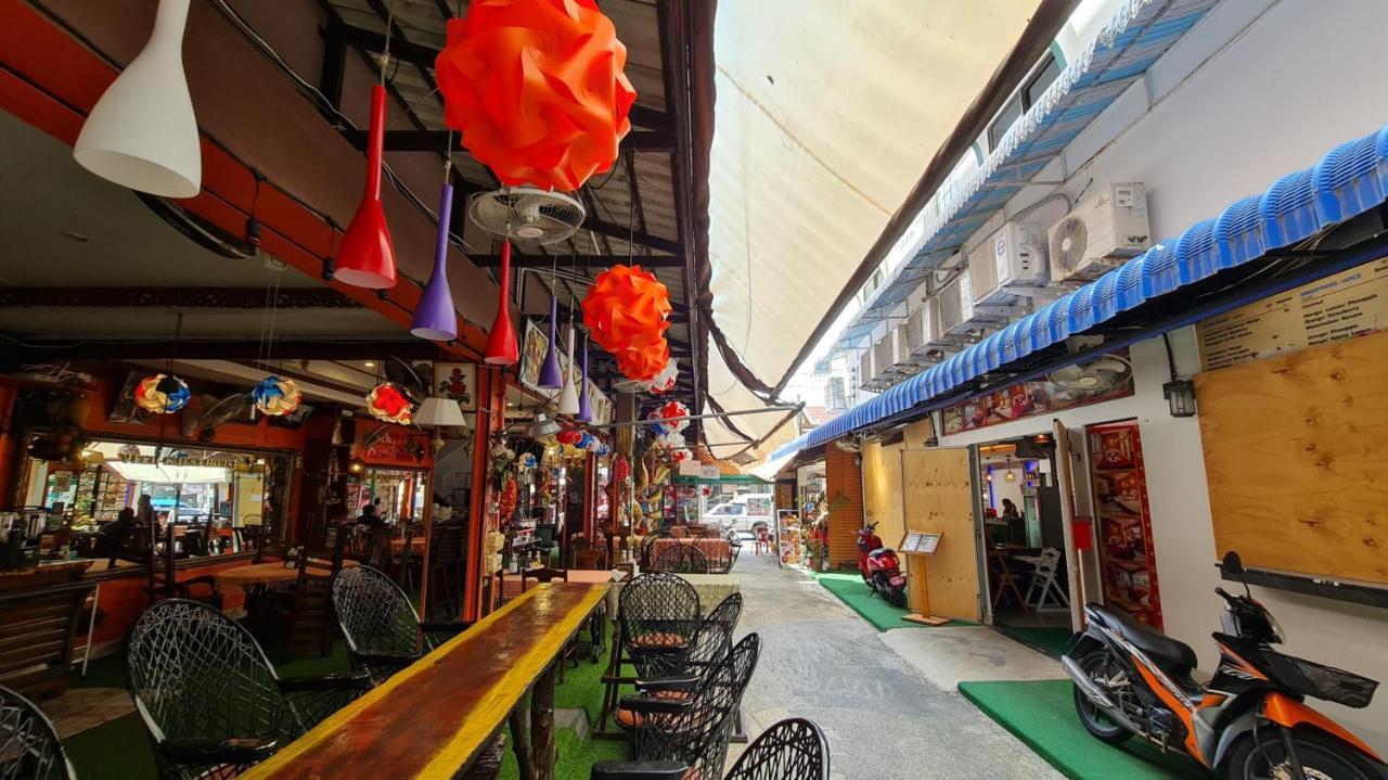 Vech Guesthouse Patong Luaran gambar