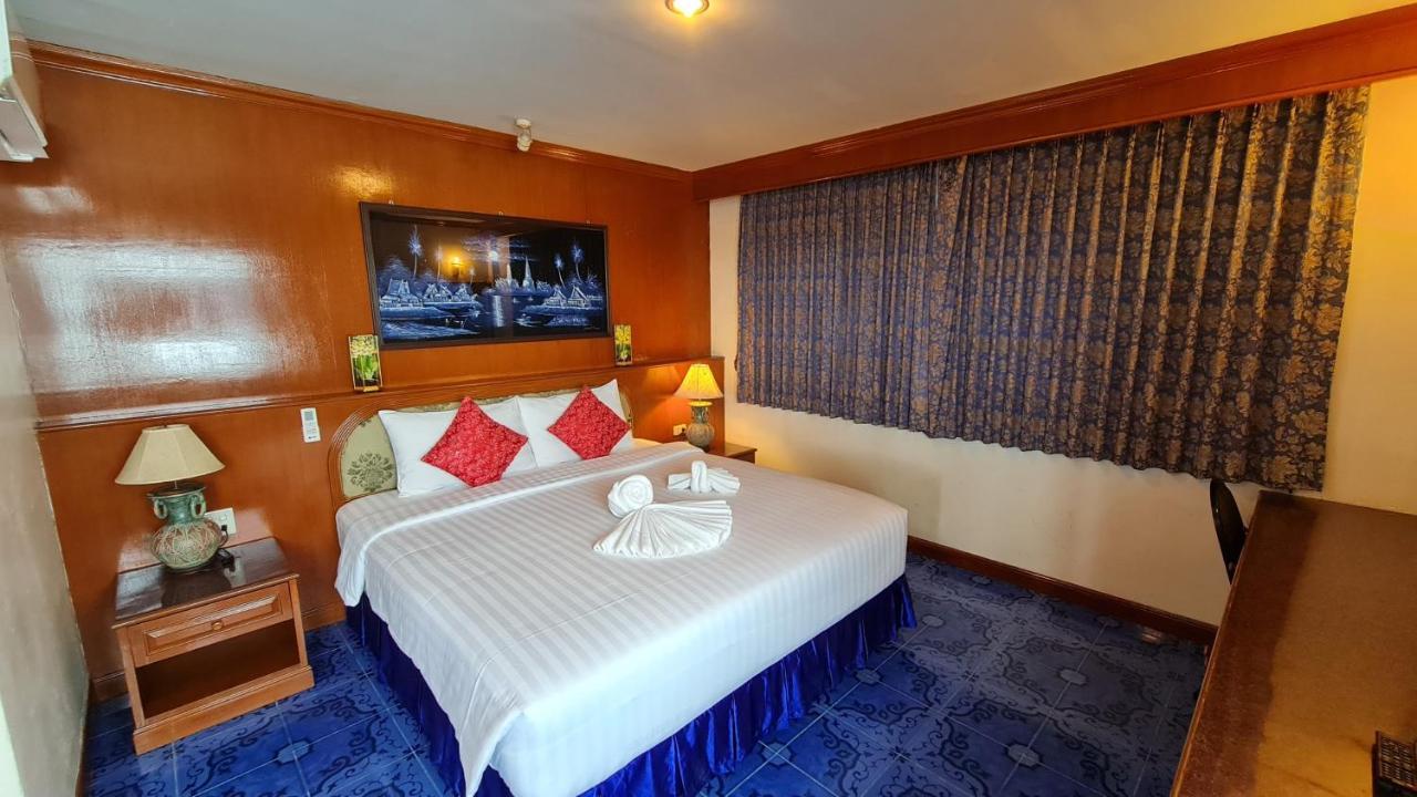 Vech Guesthouse Patong Luaran gambar